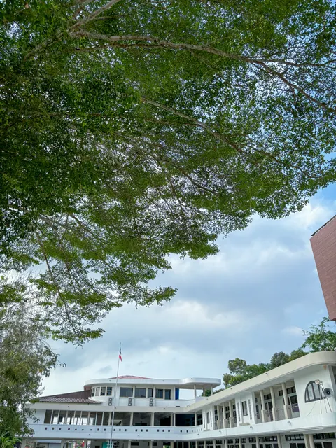อาคารเรียนโรงเรียนเทศบาลหลังสวนชุมพรอุปถัมภ์
