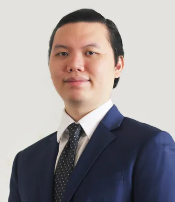 ธนริศย์ ธีรอัมราวิทย์ - ผู้จัดการโรงเรียน
